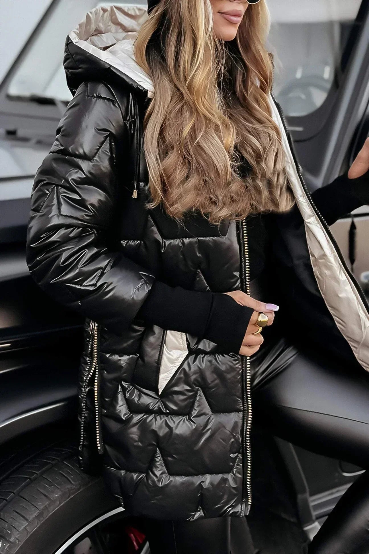 ESCA - Abrigo de invierno elegante con capucha